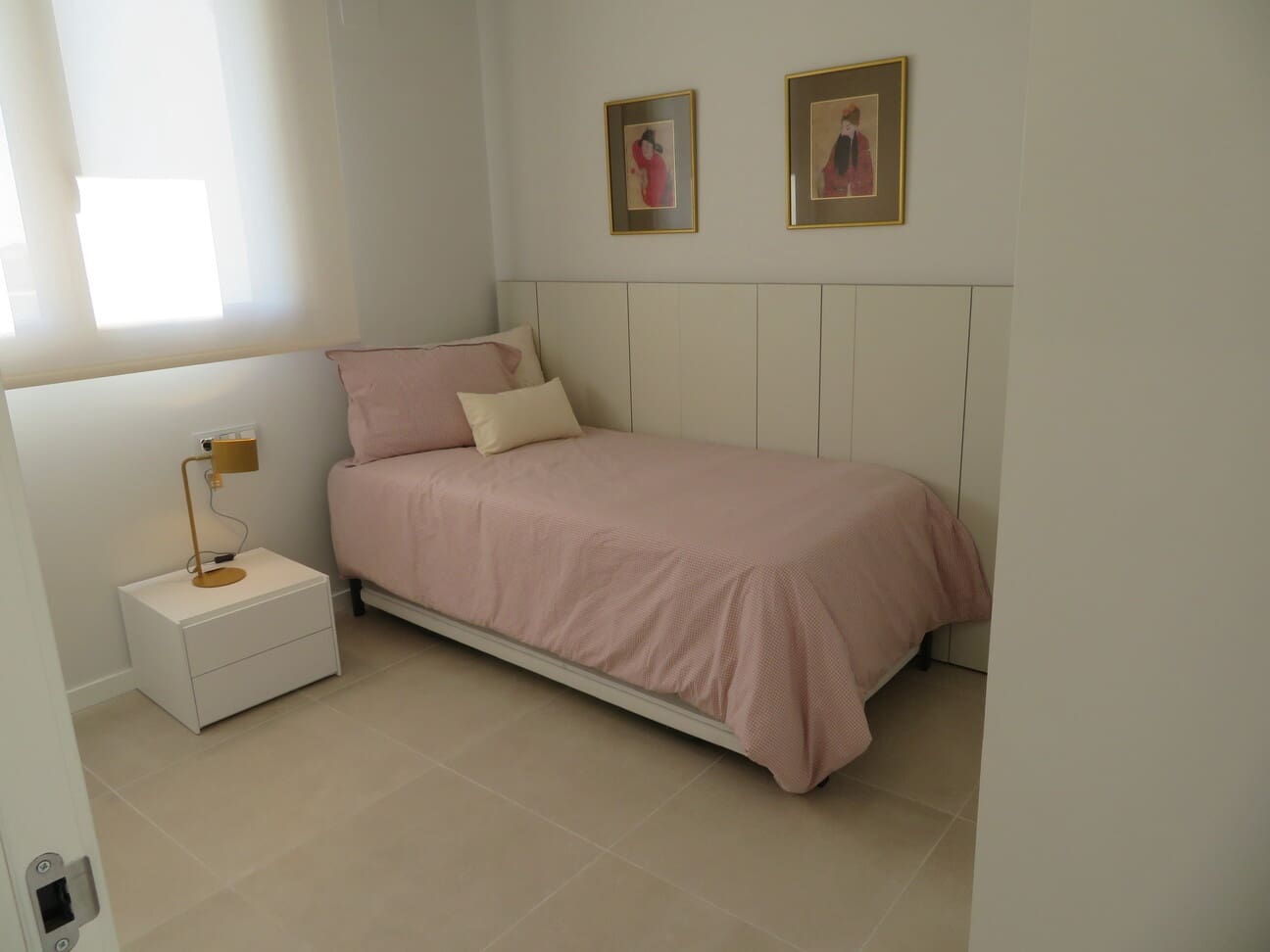 3 bedroom Beach Apartment for sale in Denia with pool garage - € 599,000 (Ref: 9787854)