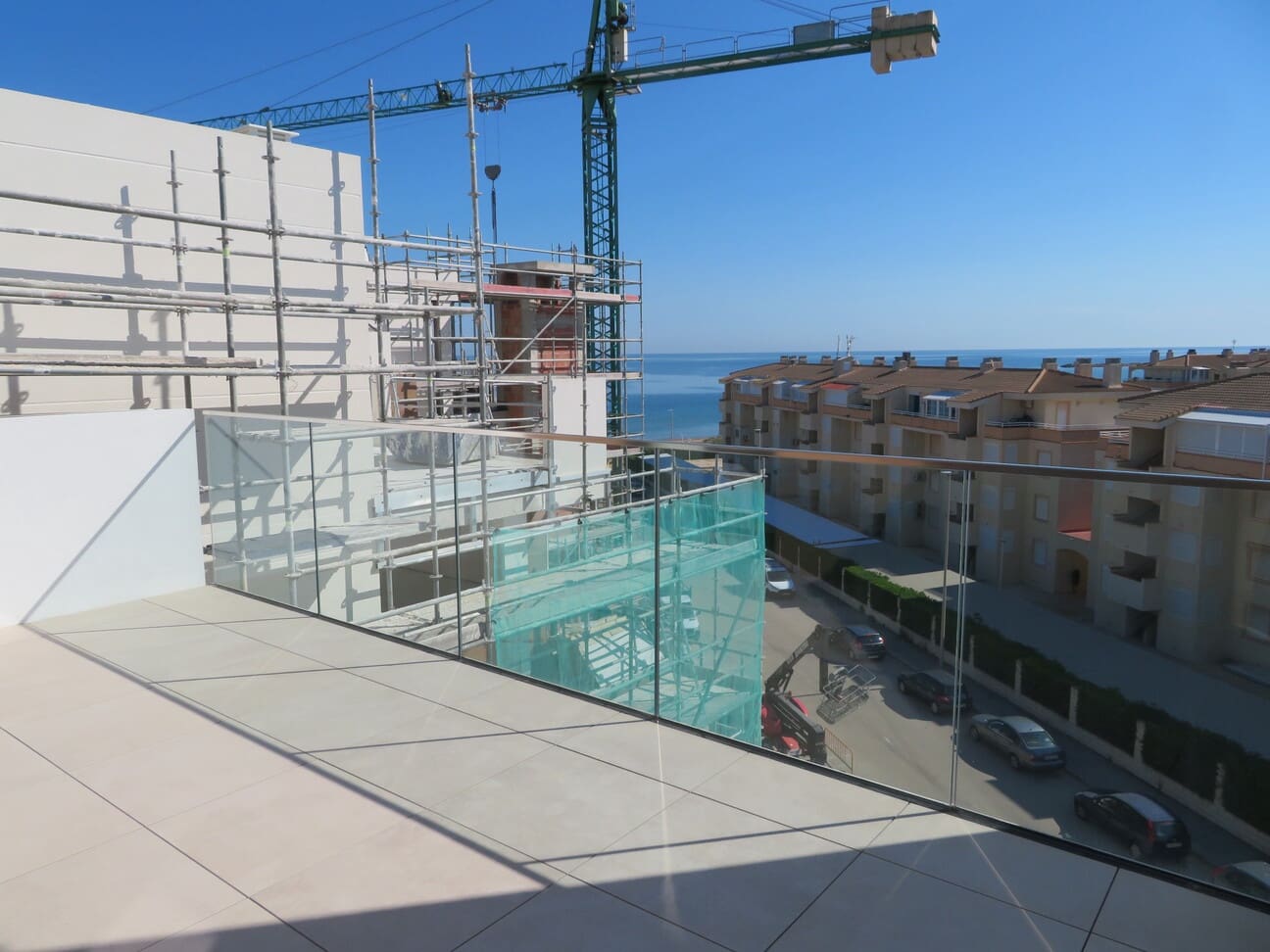 3 bedroom Beach Apartment for sale in Denia with pool garage - € 599,000 (Ref: 9787854)