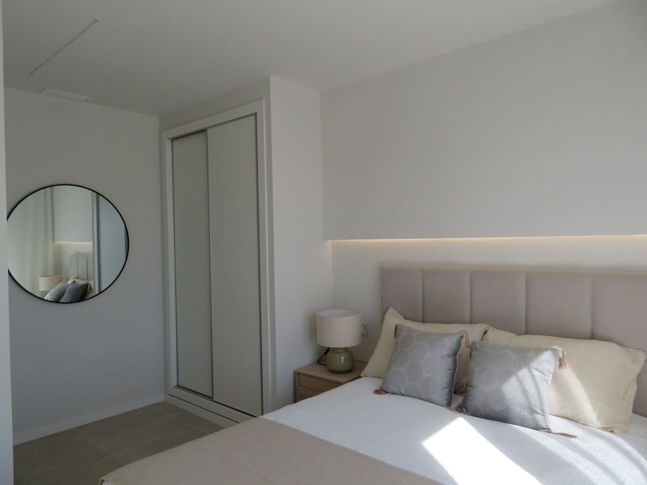 3 bedroom Beach Apartment for sale in Denia with pool garage - € 599,000 (Ref: 9787854)