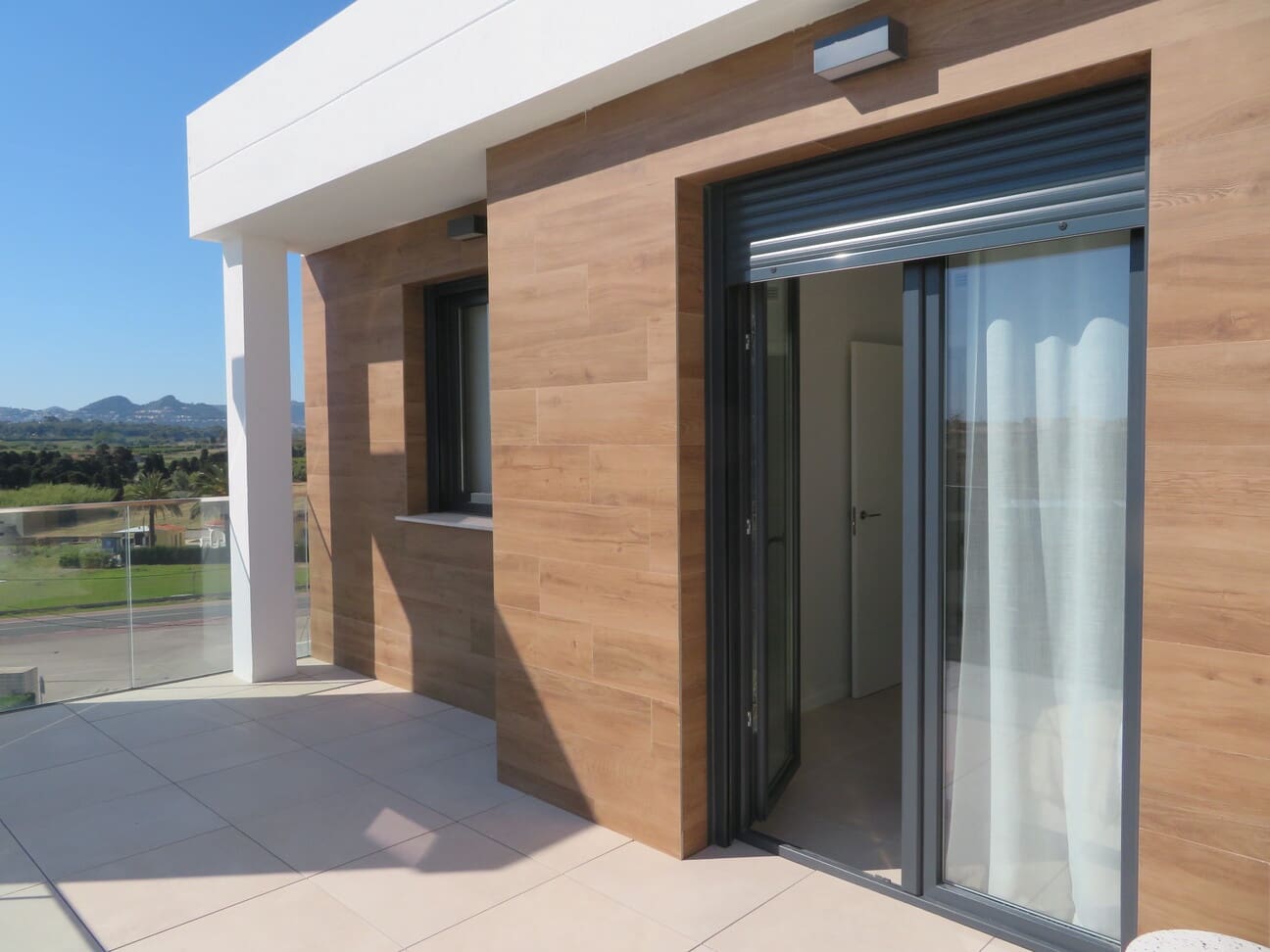 3 bedroom Beach Apartment for sale in Denia with pool garage - € 599,000 (Ref: 9787854)