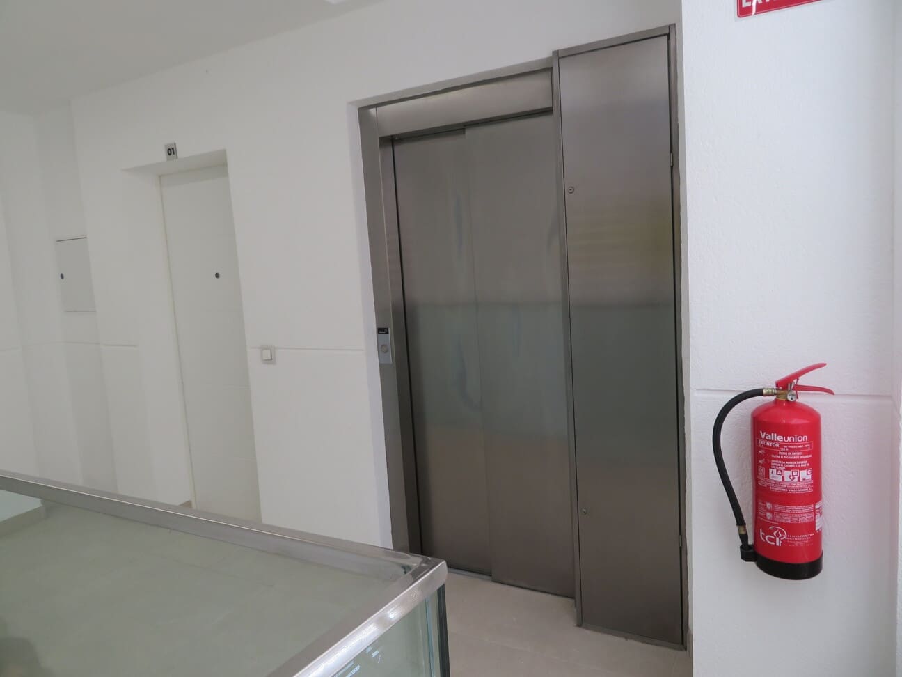 3 bedroom Beach Apartment for sale in Denia with pool garage - € 599,000 (Ref: 9787854)