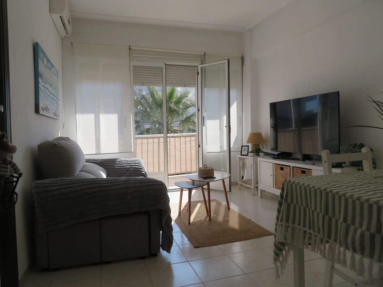 3 bedroom Beach Apartment for sale in Denia with garage - € 220,000 (Ref: 9802559)