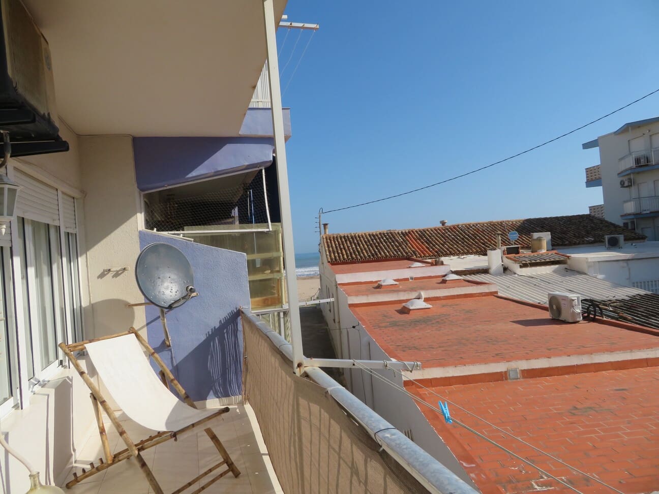 3 bedroom Beach Apartment for sale in Denia with garage - € 220,000 (Ref: 9802559)