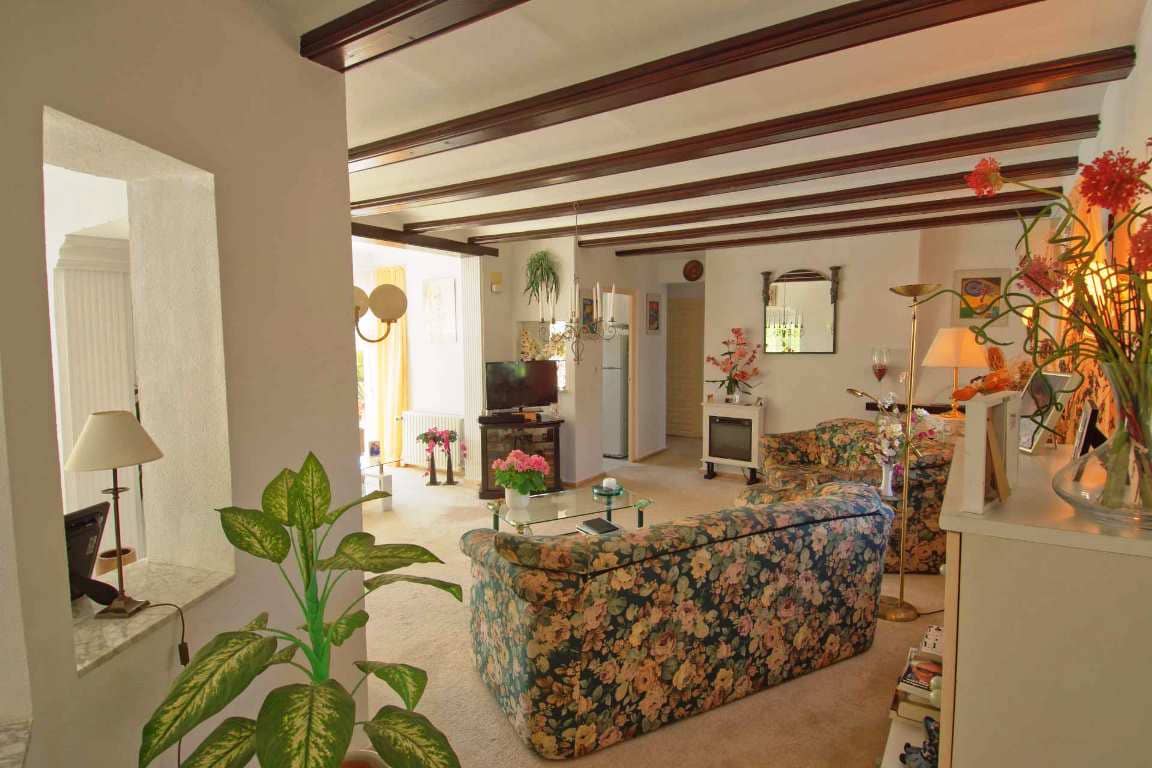 Chalet de 4 habitaciones en Els Poblets en venta con piscina garaje - 595.000 € (Ref: 9804778)