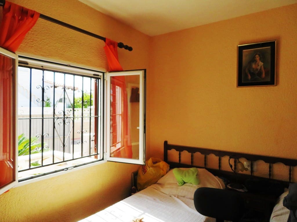 3 slaapkamer Halfvrijstaande villa te koop in Els Poblets met garage - € 299.000 (Ref: 9827181)