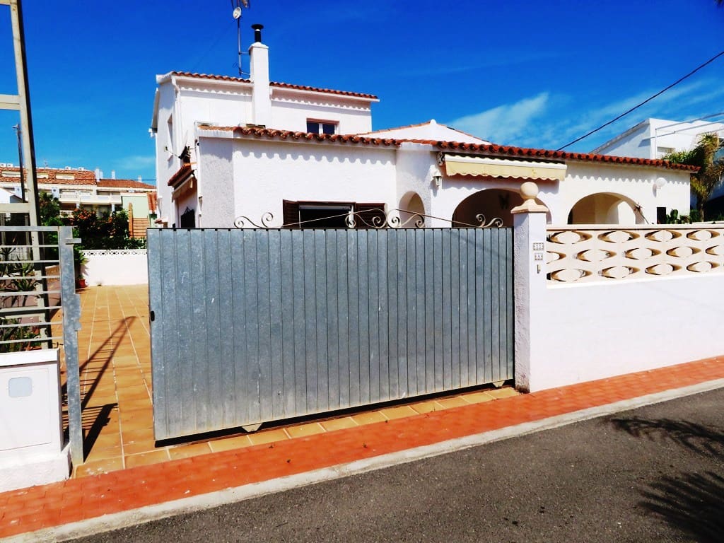 3 slaapkamer Halfvrijstaande villa te koop in Els Poblets met garage - € 299.000 (Ref: 9827181)