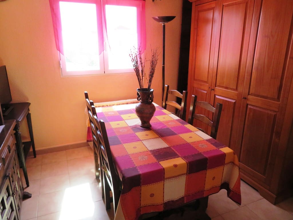 3 slaapkamer Halfvrijstaande villa te koop in Els Poblets met garage - € 299.000 (Ref: 9827181)