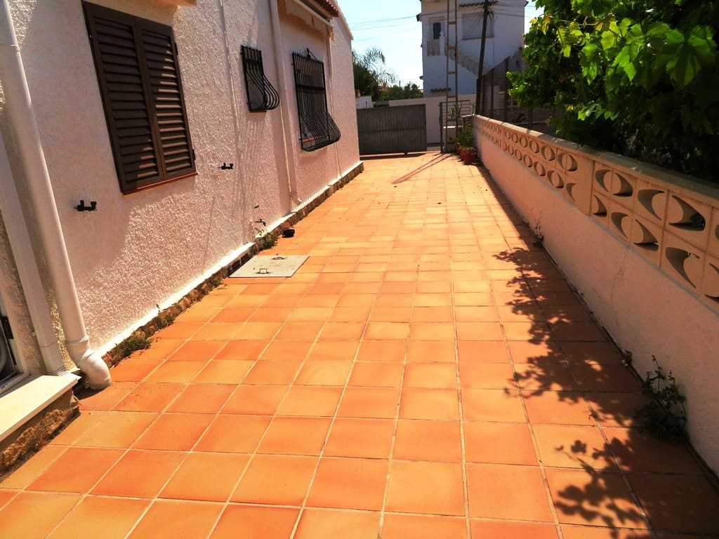 3 slaapkamer Halfvrijstaande villa te koop in Els Poblets met garage - € 299.000 (Ref: 9827181)