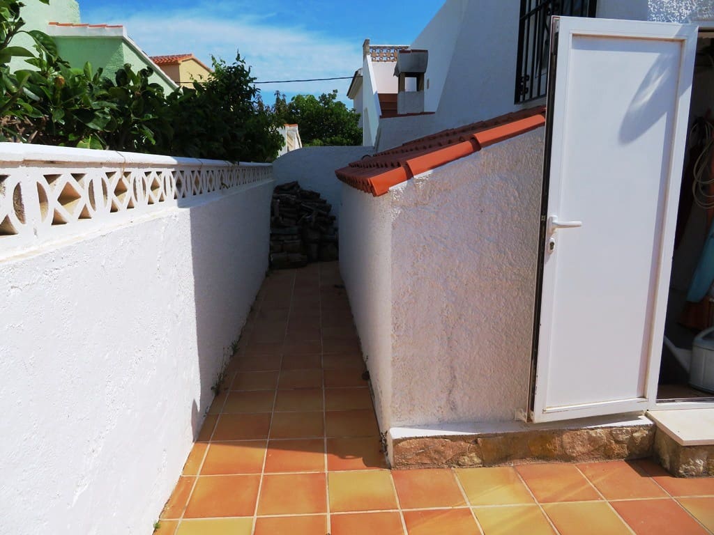 3 slaapkamer Halfvrijstaande villa te koop in Els Poblets met garage - € 299.000 (Ref: 9827181)