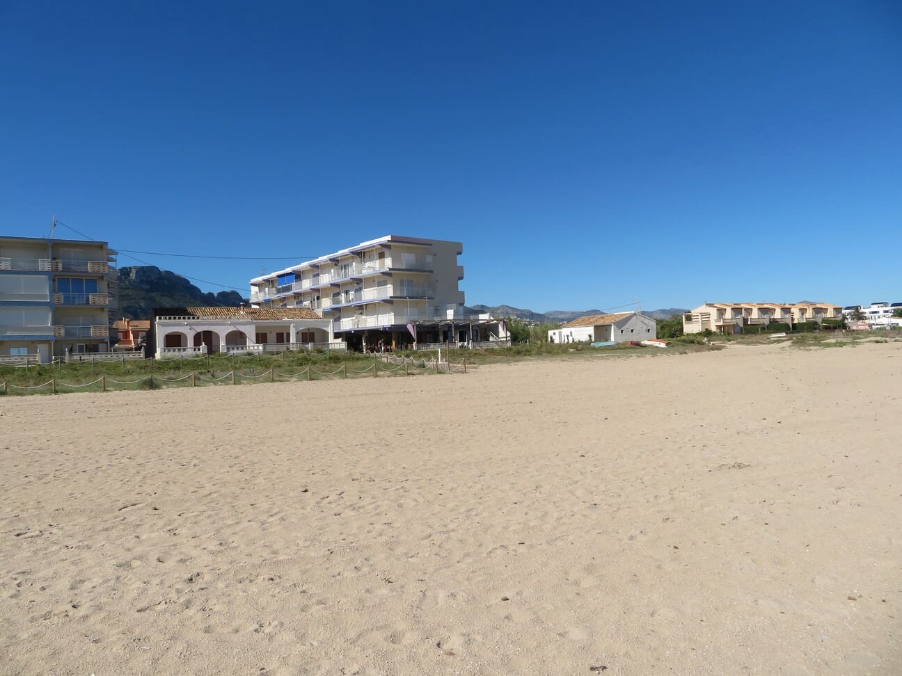 3 soveværelse Strandlejlighed til salg i Denia med garage - € 198.000 (Ref: 9840461)