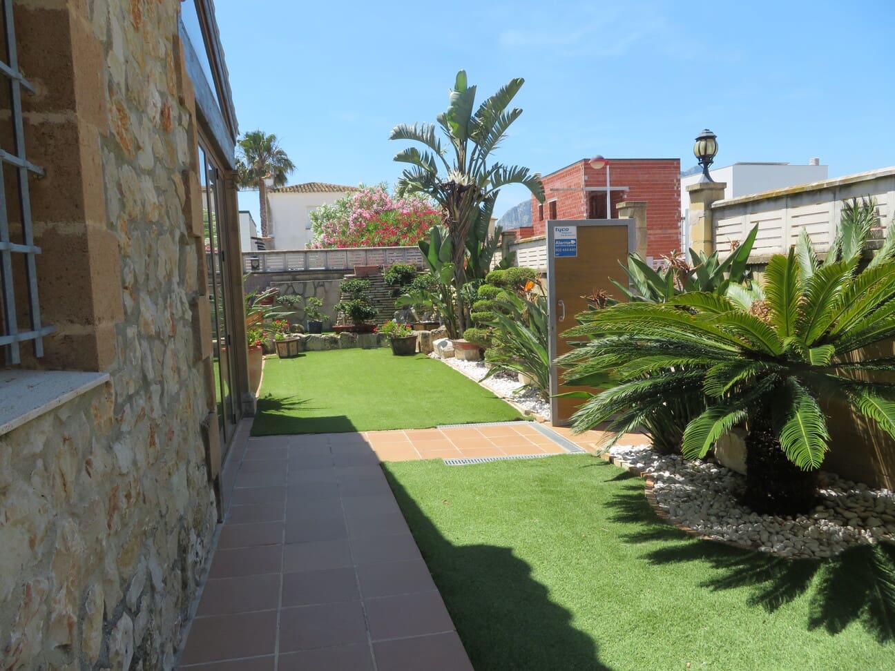 4 bedroom Villa for sale in Els Poblets with pool garage - € 1,050,000 (Ref: 9848217)