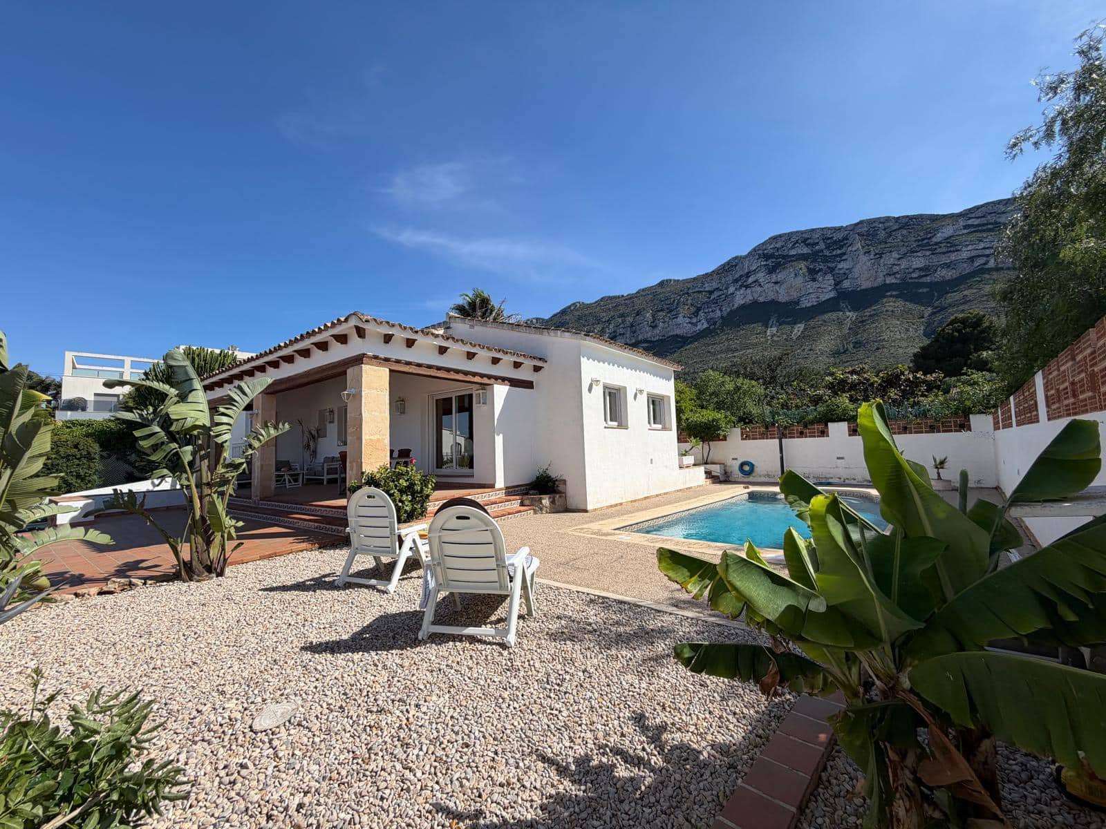 3 bedroom Villa for sale in Denia with pool garage - € 1,050,000 (Ref: 9850301)