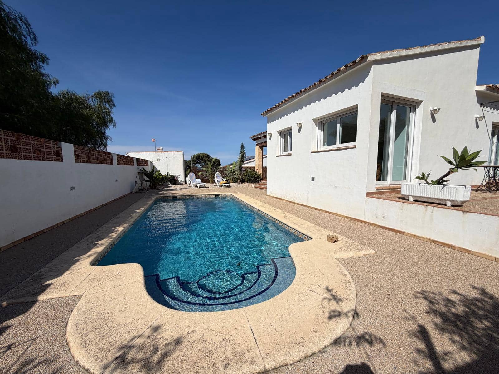 3 bedroom Villa for sale in Denia with pool garage - € 1,050,000 (Ref: 9850301)