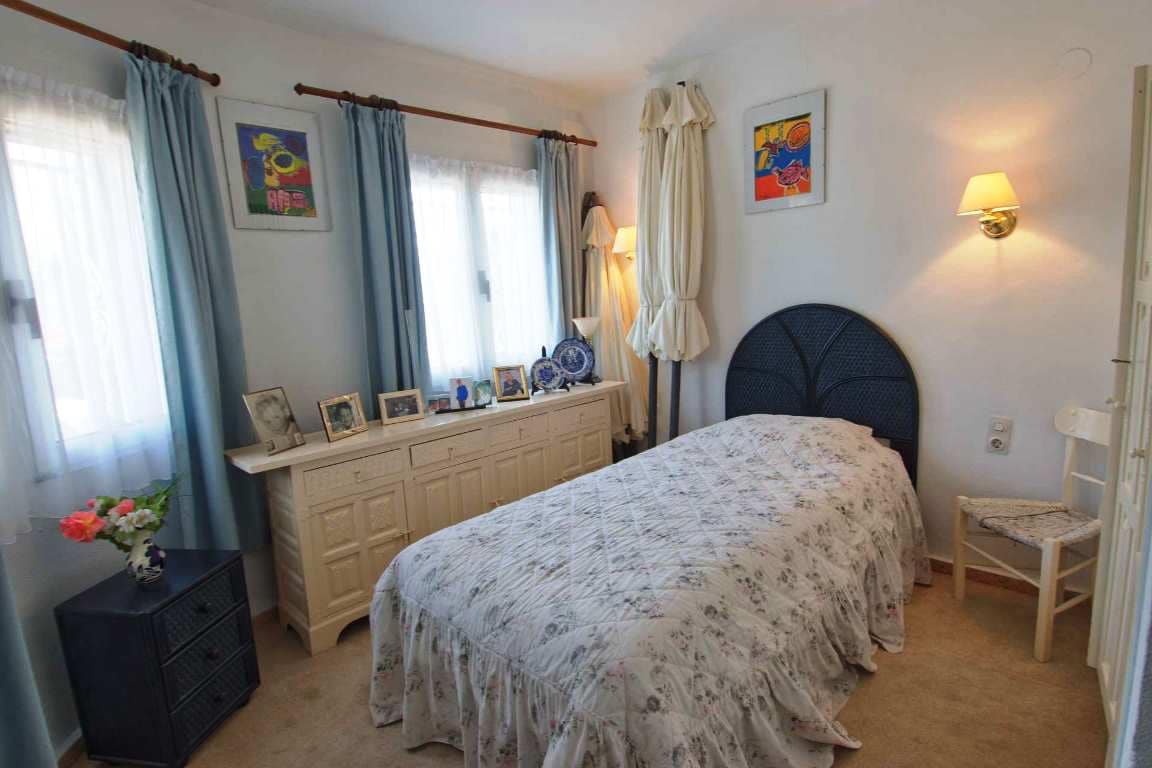 4 sypialnia Willa na sprzedaż w Els Poblets z basenem garażem - 595 000 € (Ref: 9860407)