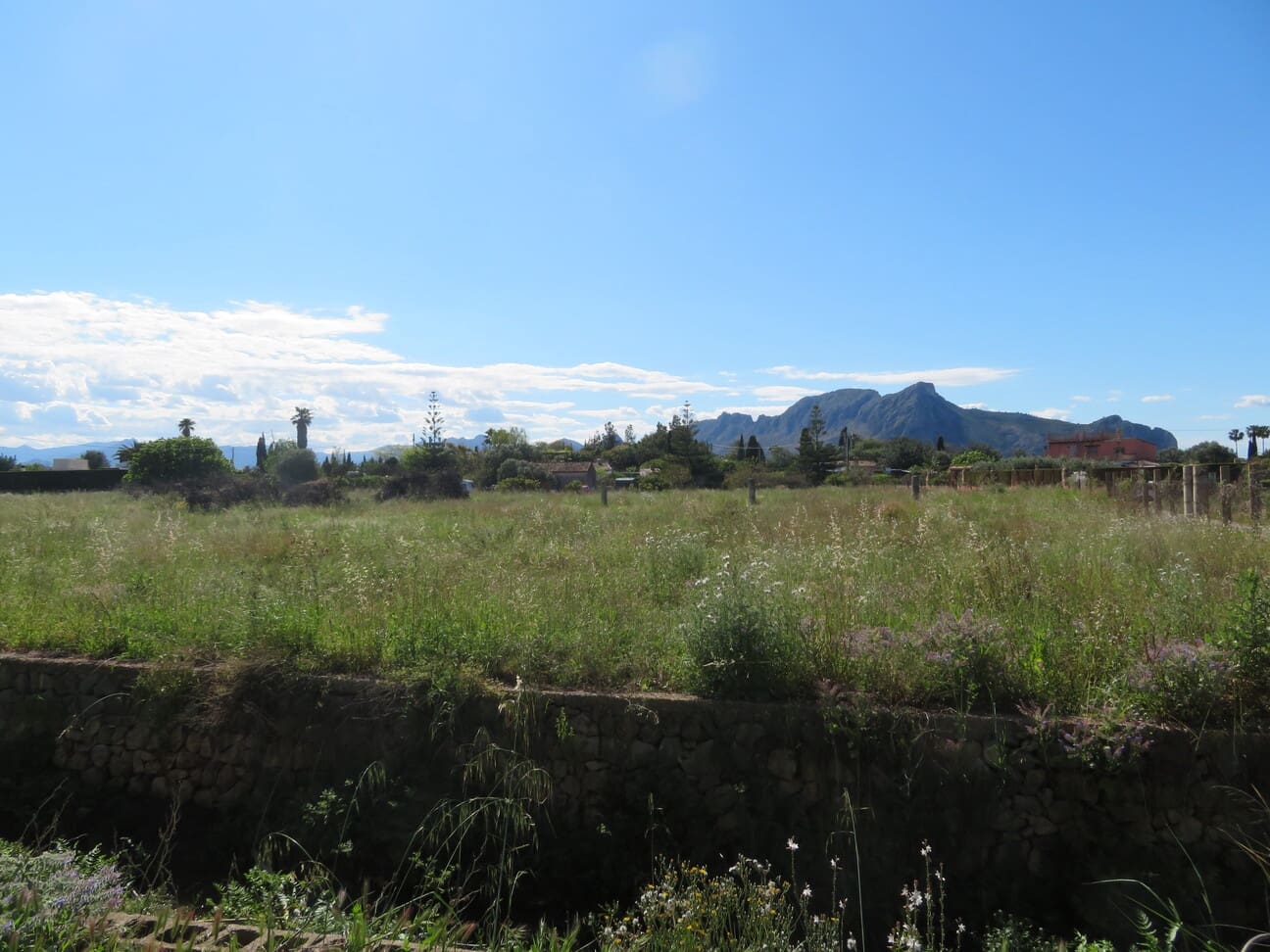 Villa for sale in Ondara - € 295,000 (Ref: 9918582)