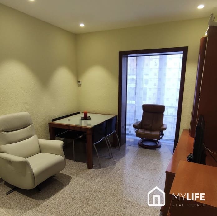 3 bedroom Flat for sale in La Vila de Gràcia, Barcelona city €