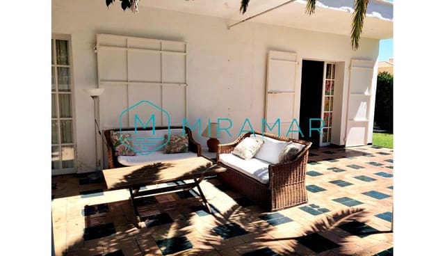 4 soveværelse Villa til salg i Isla Cristina - € 495.000 (Ref: 8603577)