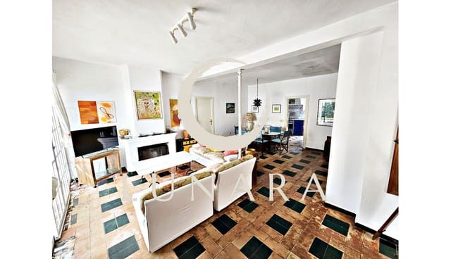 4 bedroom Villa for sale in Isla Cristina - € 495,000 (Ref: 8603577)