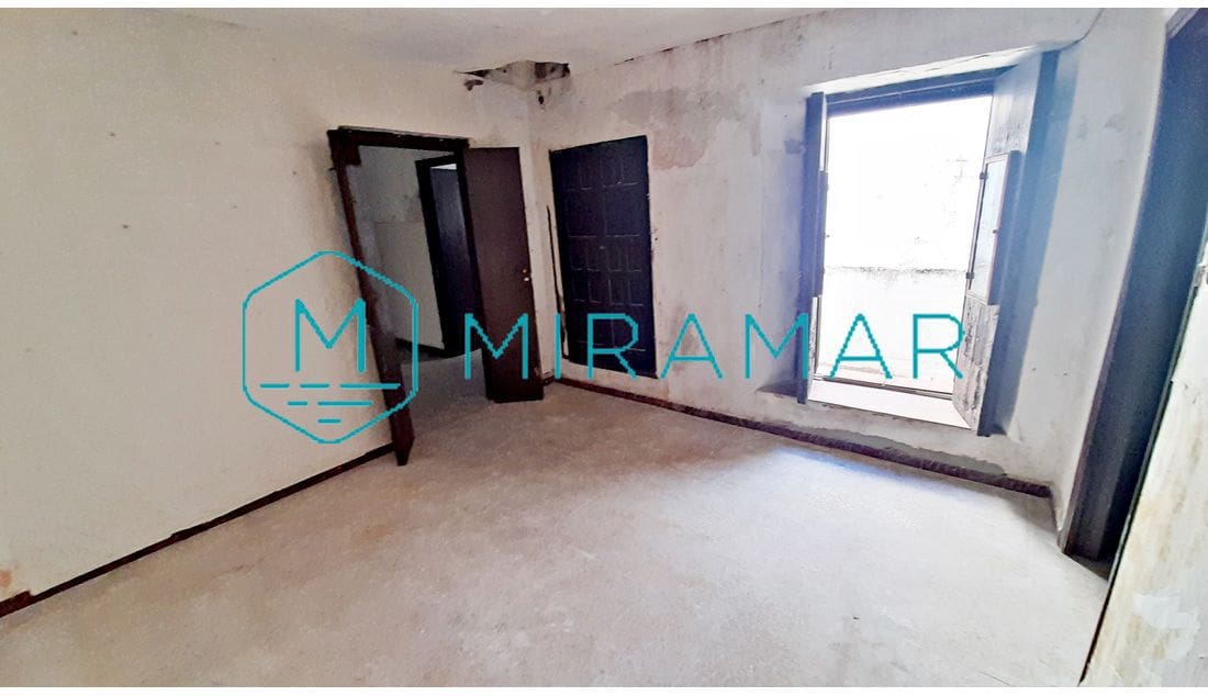 5 bedroom Townhouse for sale in Ayamonte - € 170,000 (Ref: 8603580)