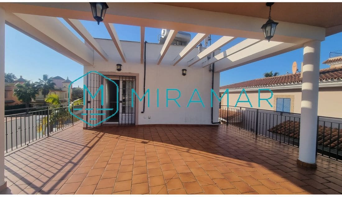 4 soverom Villa til salgs i Lepe - € 580 000 (Ref: 8747053)