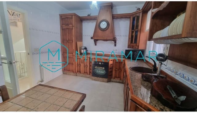 4 soverom Villa til salgs i Lepe - € 580 000 (Ref: 8747053)