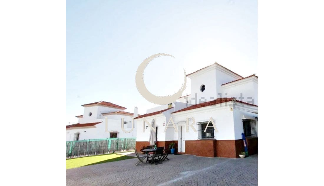 4 bedroom Villa for sale in Ayamonte - € 366,000 (Ref: 8856796)