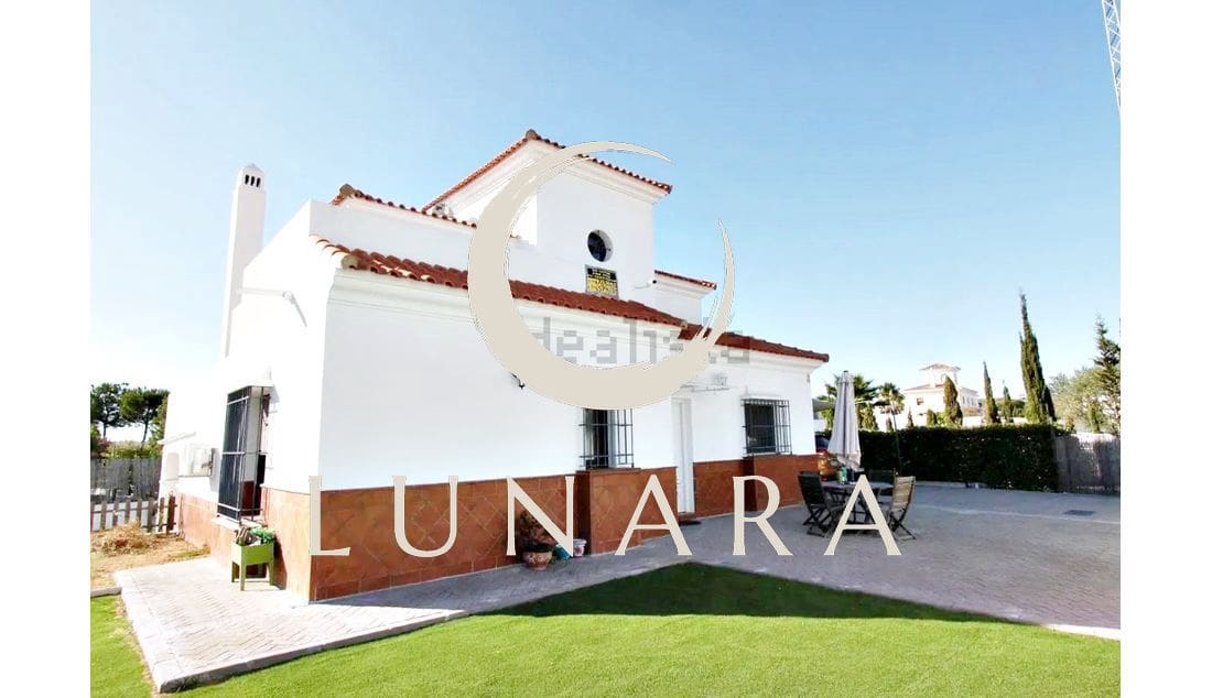 4 bedroom Villa for sale in Ayamonte - € 366,000 (Ref: 8856796)
