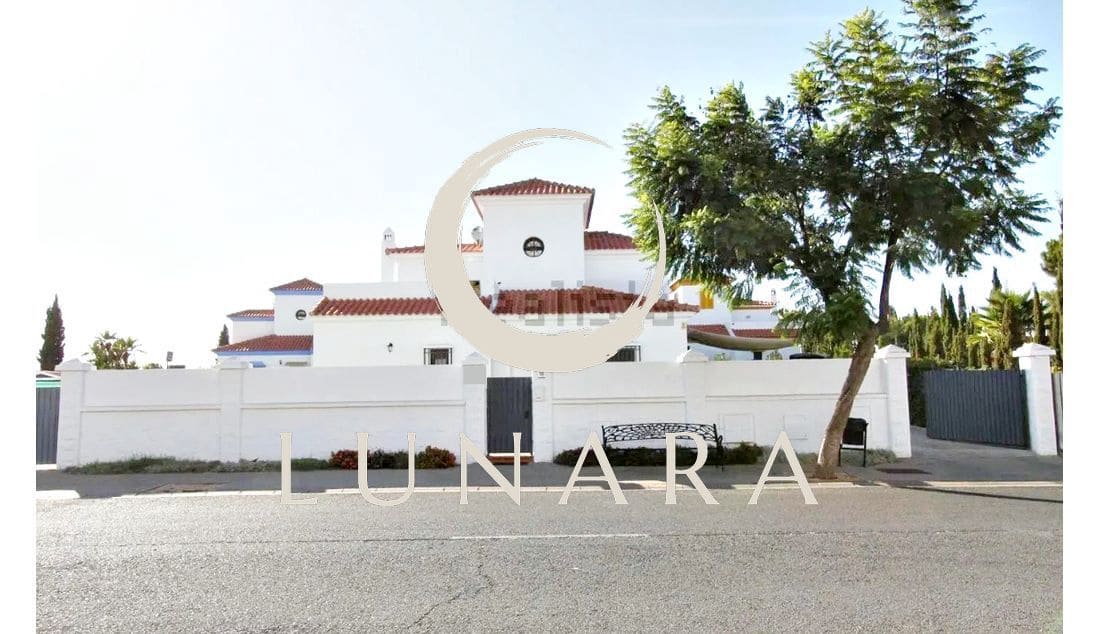 4 bedroom Villa for sale in Ayamonte - € 366,000 (Ref: 8856796)