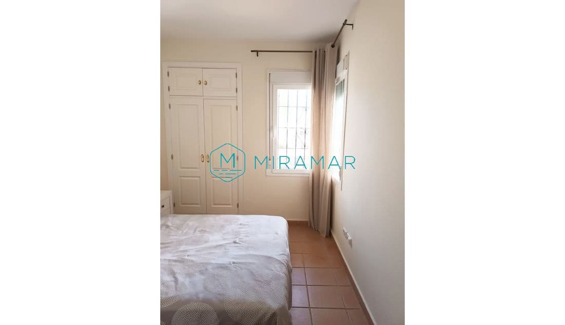 2 Zimmer Apartment zu verkaufen in Lepe mit Garage - 220.000 € (Ref: 8924784)