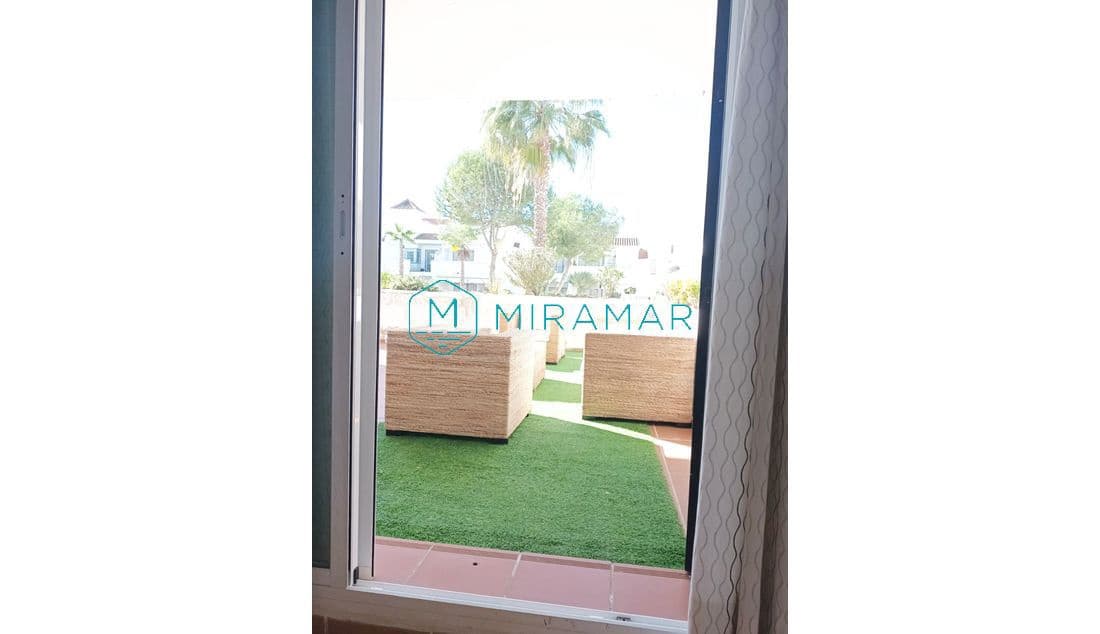 2 Zimmer Apartment zu verkaufen in Lepe mit Garage - 220.000 € (Ref: 8924784)