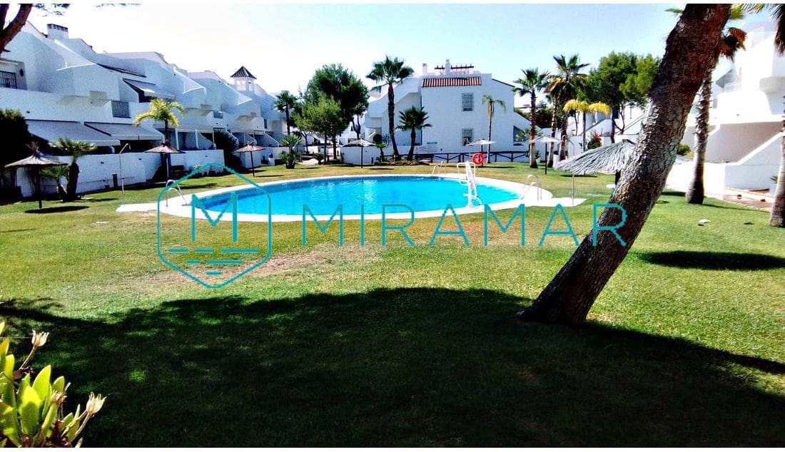 2 Zimmer Apartment zu verkaufen in Lepe mit Garage - 220.000 € (Ref: 8924784)