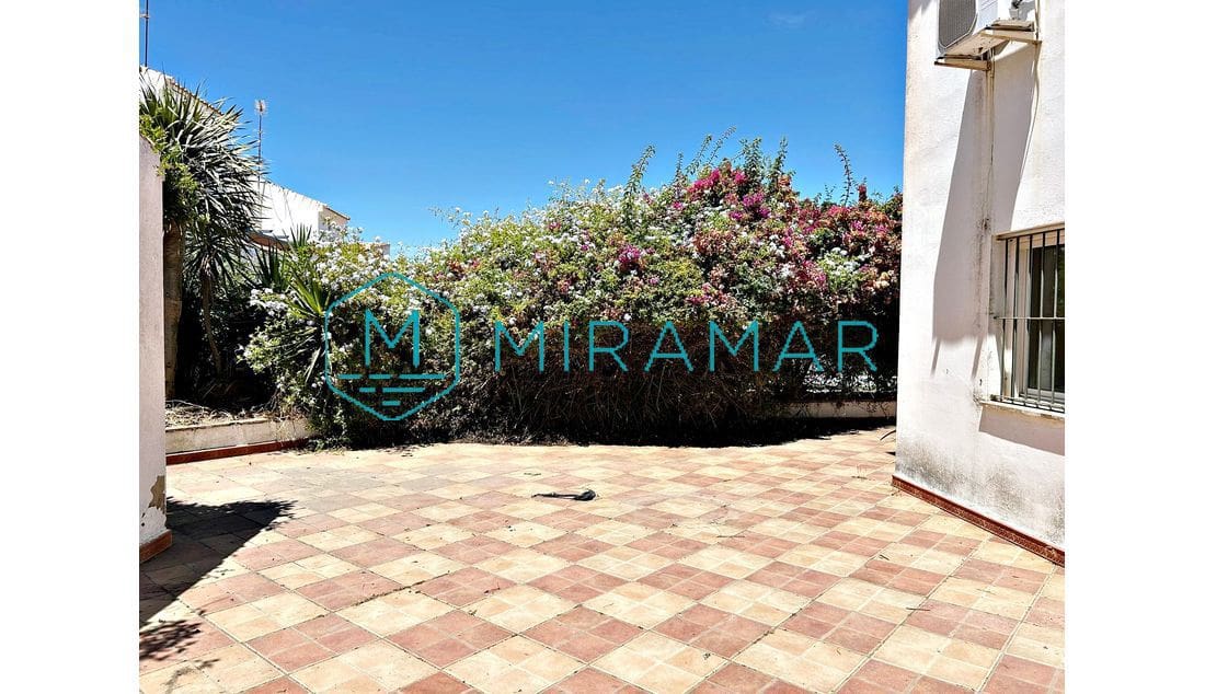 4 slaapkamer Villa te koop in Villablanca - € 168.000 (Ref: 9128685)