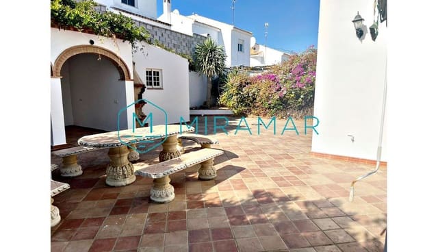 4 slaapkamer Villa te koop in Villablanca - € 168.000 (Ref: 9128685)