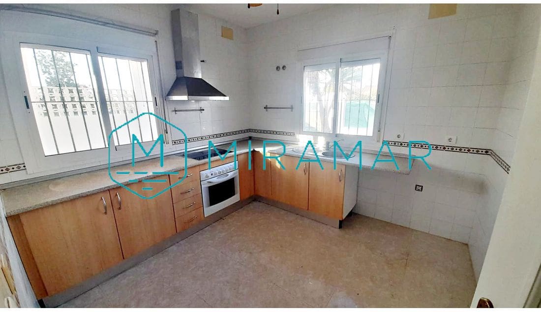 4 slaapkamer Villa te koop in Villablanca - € 168.000 (Ref: 9128685)