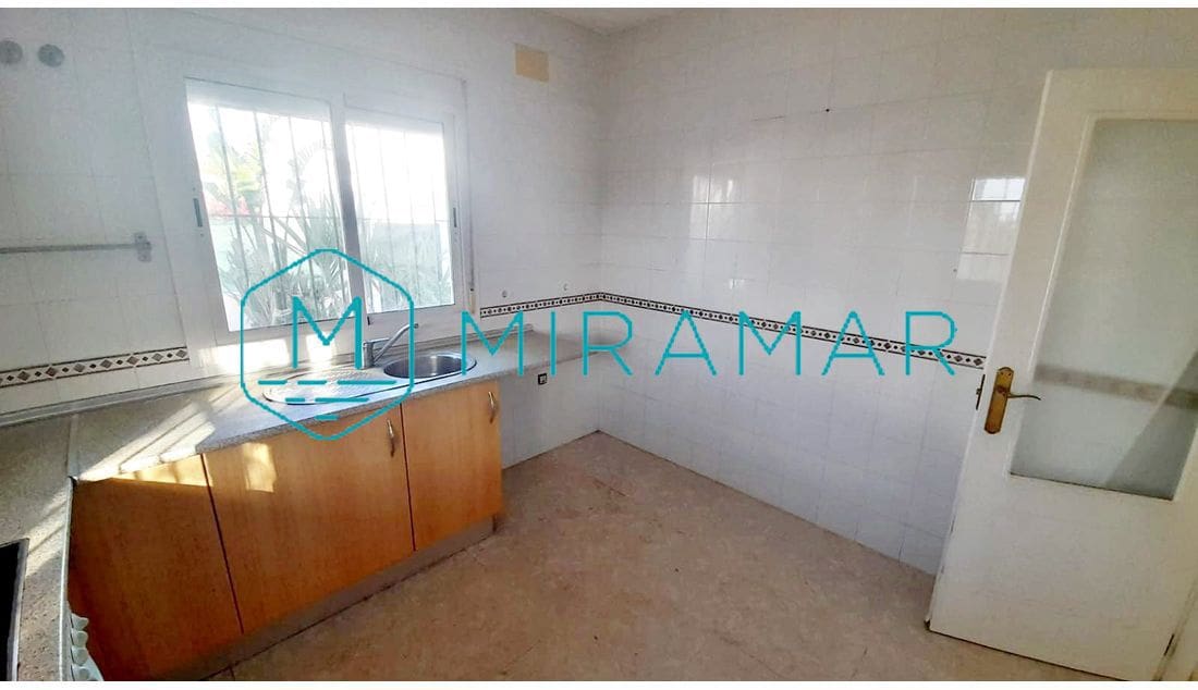 4 slaapkamer Villa te koop in Villablanca - € 168.000 (Ref: 9128685)