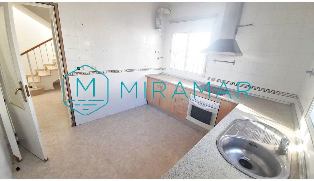 4 slaapkamer Villa te koop in Villablanca - € 168.000 (Ref: 9128685)