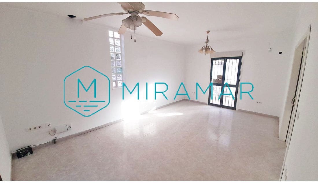 4 slaapkamer Villa te koop in Villablanca - € 168.000 (Ref: 9128685)