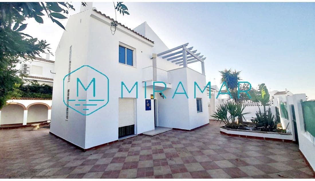 4 slaapkamer Villa te koop in Villablanca - € 168.000 (Ref: 9128685)