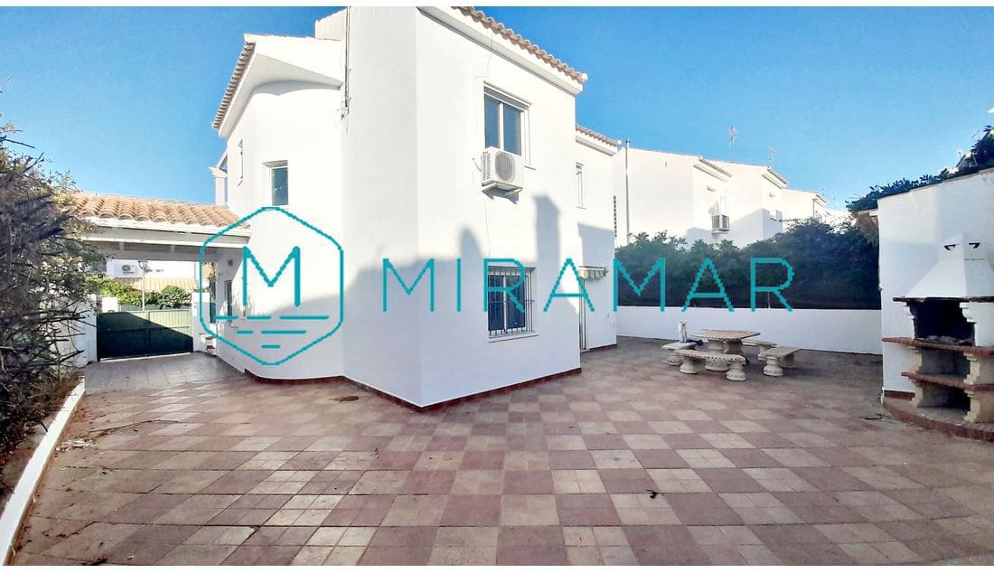 4 slaapkamer Villa te koop in Villablanca - € 168.000 (Ref: 9128685)