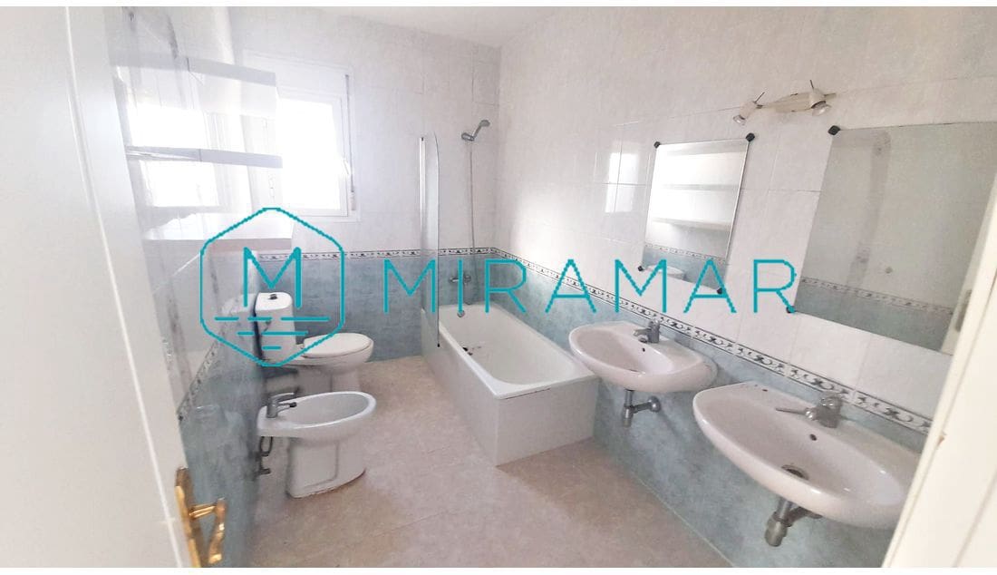 4 slaapkamer Villa te koop in Villablanca - € 168.000 (Ref: 9128685)