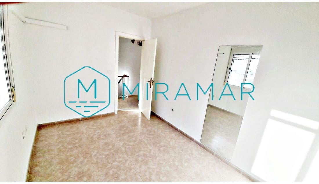 4 slaapkamer Villa te koop in Villablanca - € 168.000 (Ref: 9128685)