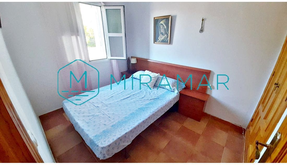 4 slaapkamer Rijtjeshuis te koop in Isla Cristina met garage - € 220.000 (Ref: 9251927)