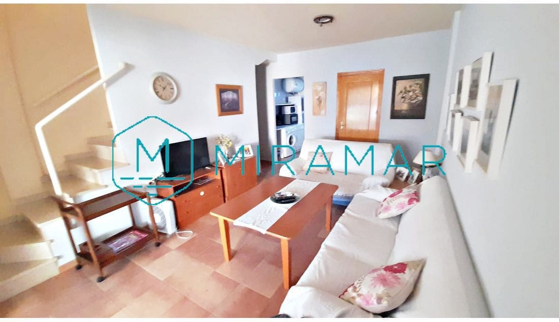 4 slaapkamer Rijtjeshuis te koop in Isla Cristina met garage - € 220.000 (Ref: 9251927)