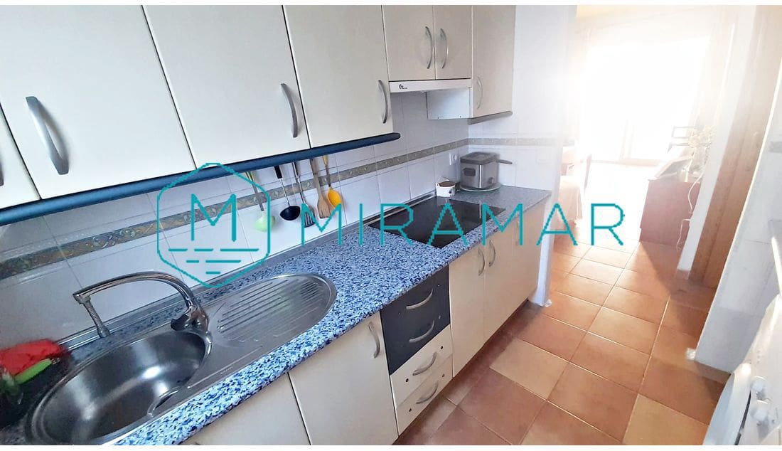 4 slaapkamer Rijtjeshuis te koop in Isla Cristina met garage - € 220.000 (Ref: 9251927)