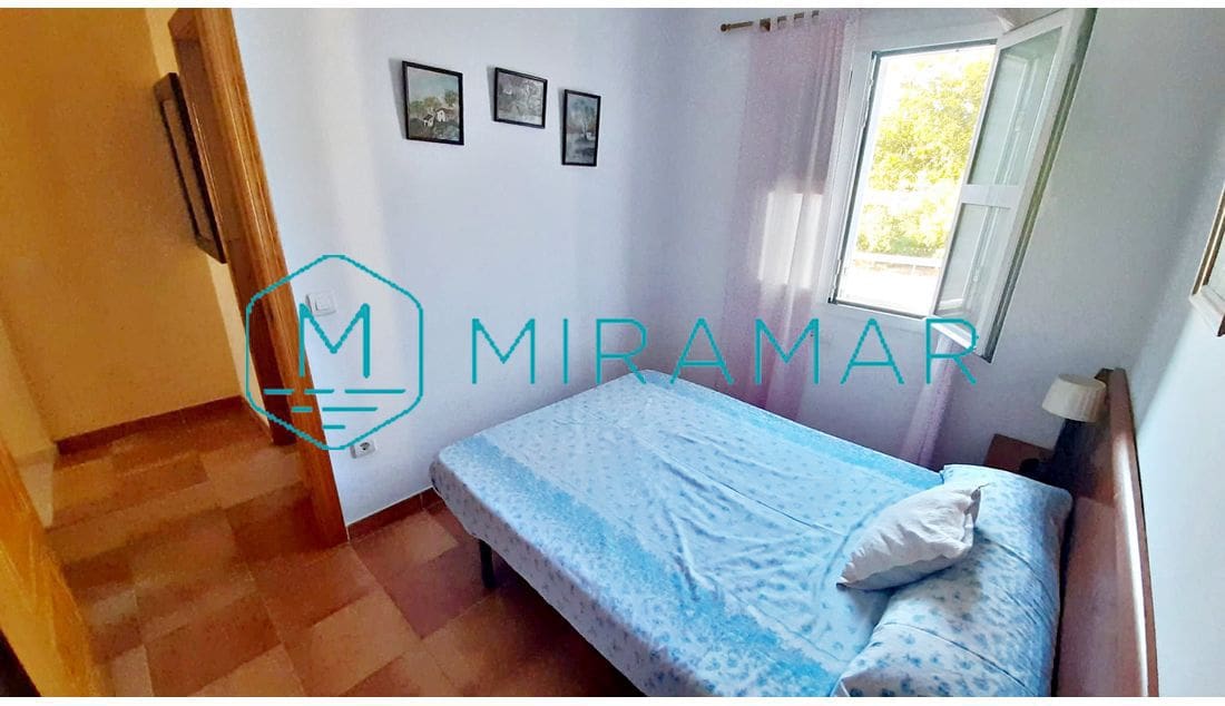 4 slaapkamer Rijtjeshuis te koop in Isla Cristina met garage - € 220.000 (Ref: 9251927)