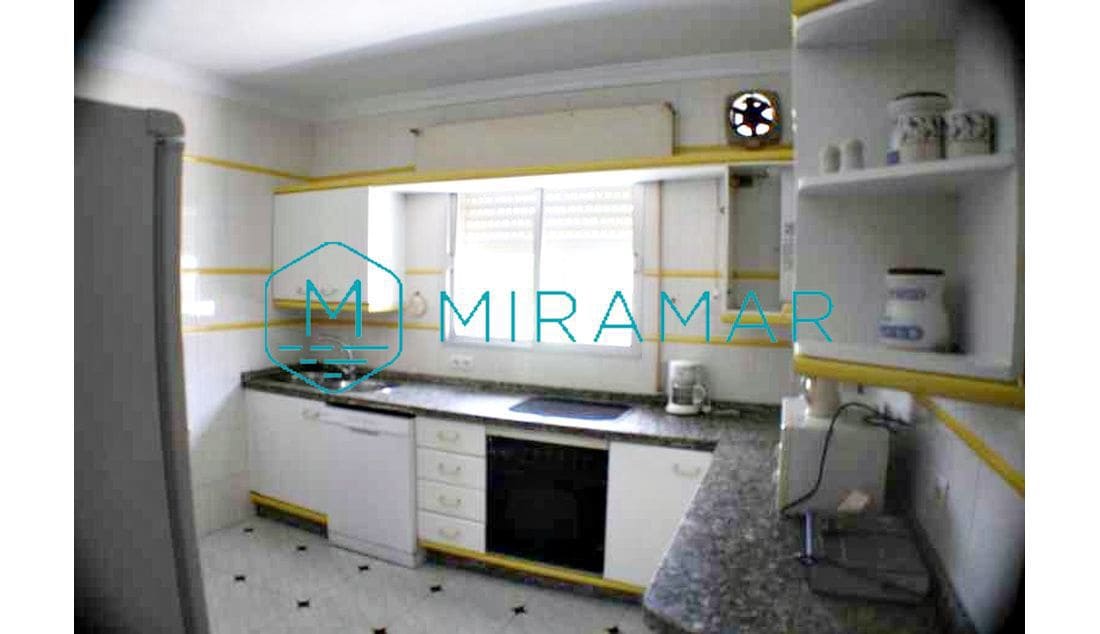 7 bedroom Villa for sale in La Antilla - € 525,000 (Ref: 9255497)