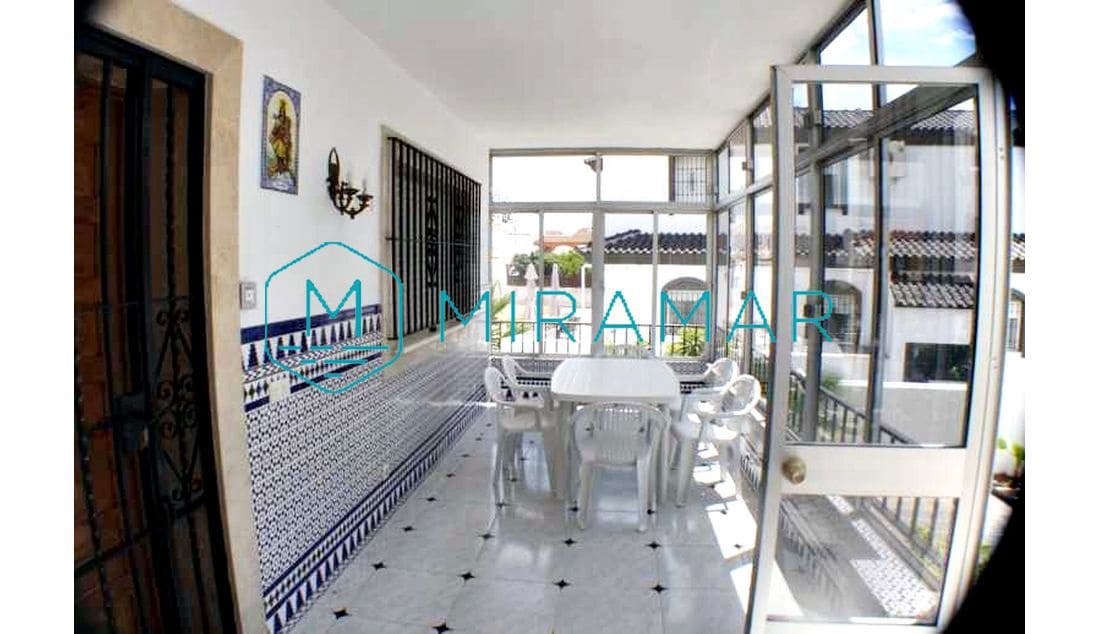 7 bedroom Villa for sale in La Antilla - € 525,000 (Ref: 9255497)