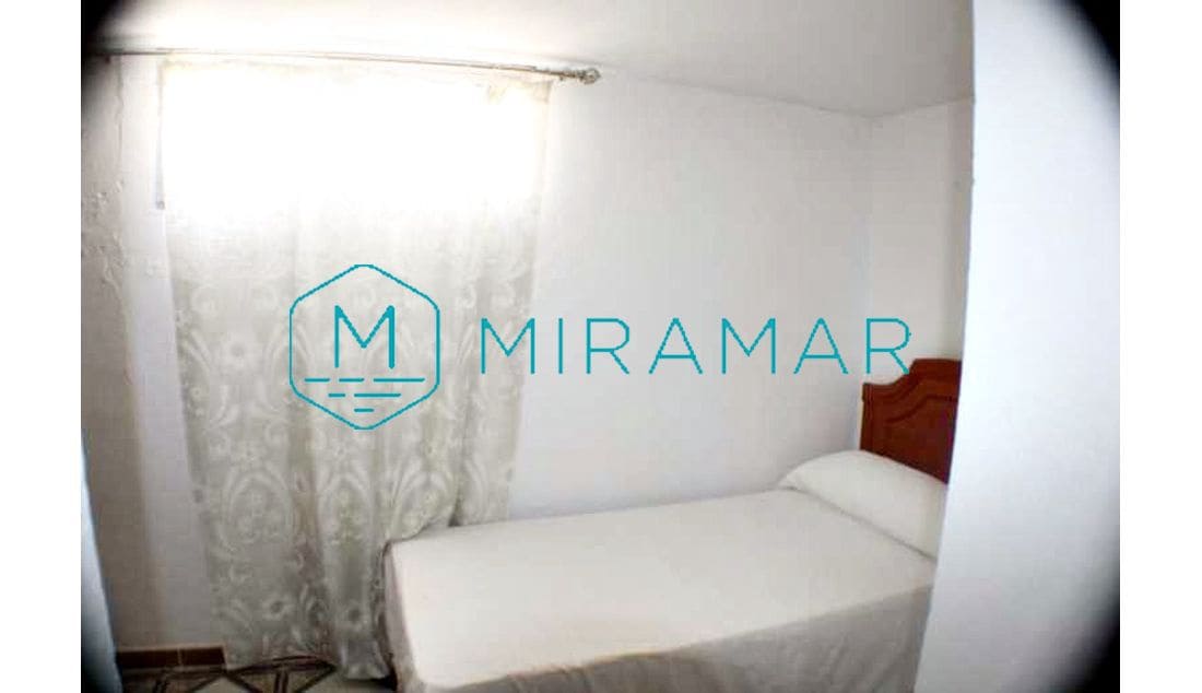 7 bedroom Villa for sale in La Antilla - € 525,000 (Ref: 9255497)