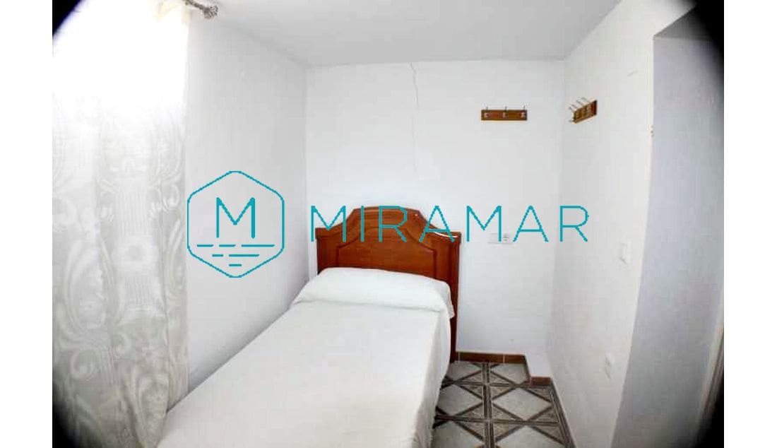 7 bedroom Villa for sale in La Antilla - € 525,000 (Ref: 9255497)