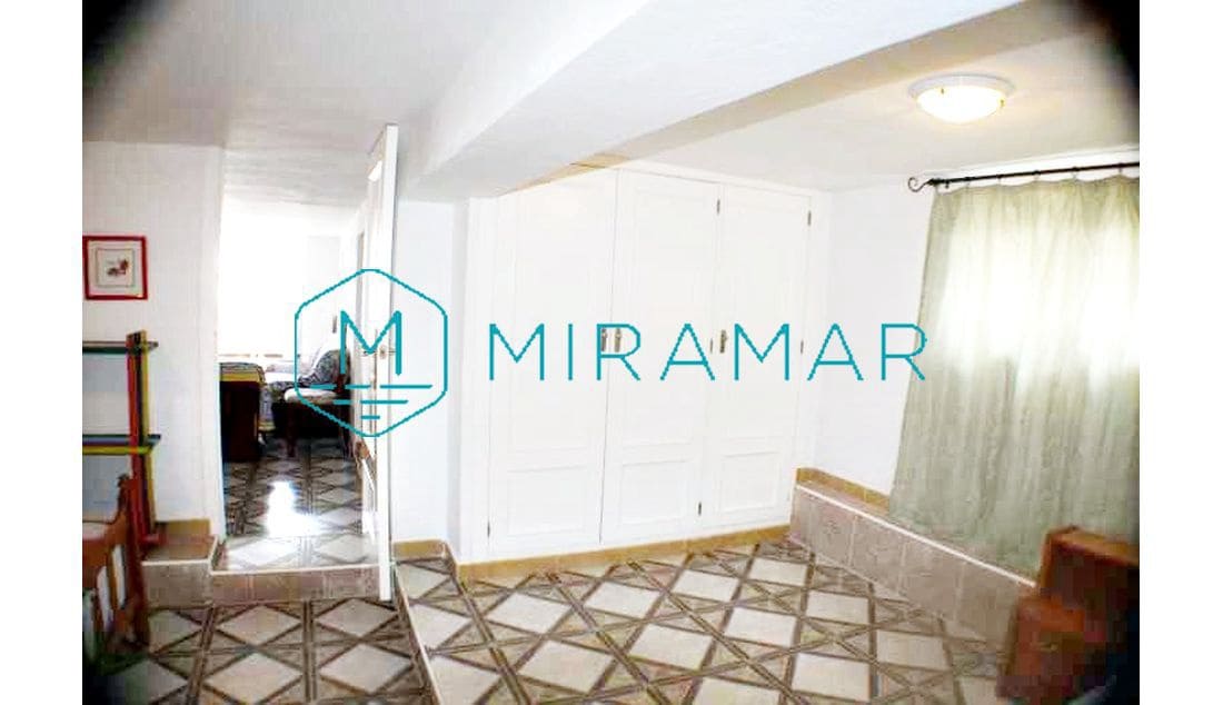 7 bedroom Villa for sale in La Antilla - € 525,000 (Ref: 9255497)